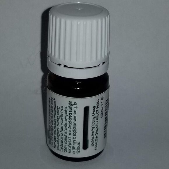Young Living Winter Nights 5mL Essential Oil USA Authentic YL YLEO New Spruce - Picture 5 of 8